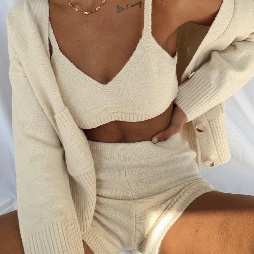 Princess Polly Nyla Set - Picture 2 of 5